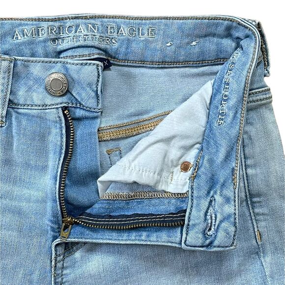 American Eagle Hi-Rise Shortie Jean Shorts Size 4 Denim Raw Hem Stretch Casual - Picture 4 of 6